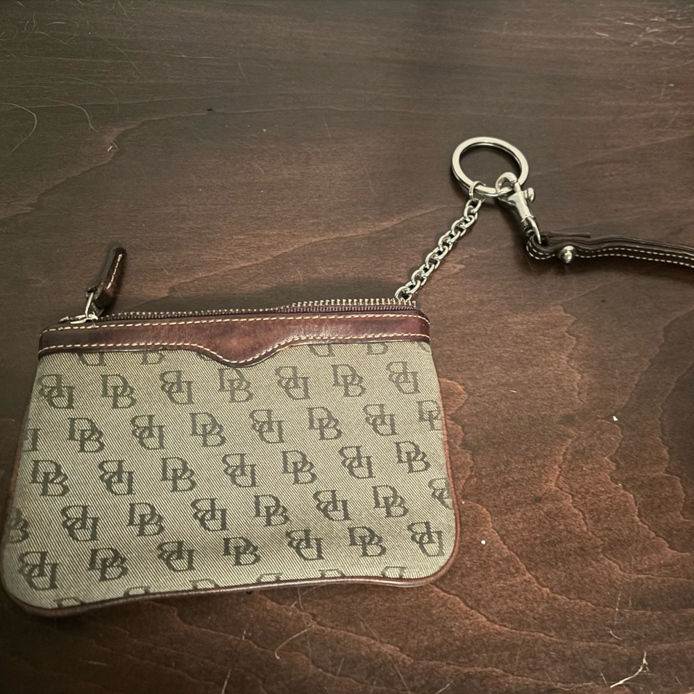 Vintage Dooney and Bourke  small wristlet